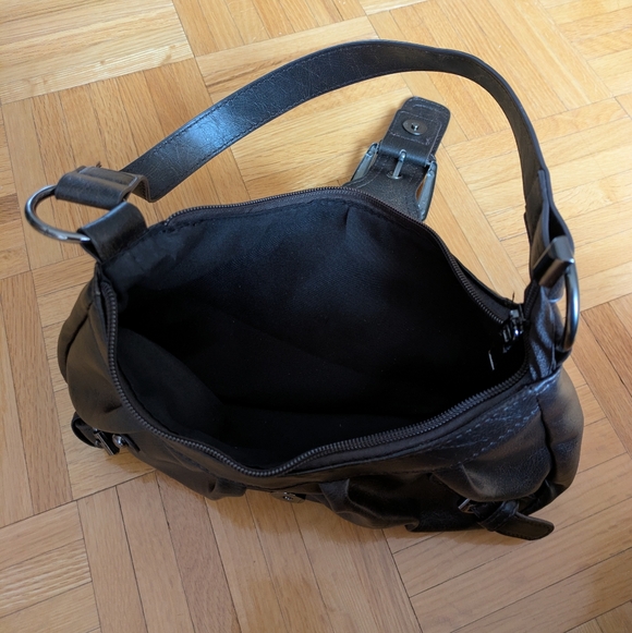 Elegant Black Shoulder Bag - Picture 4 of 4